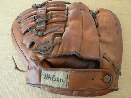 Wilson 607L Back